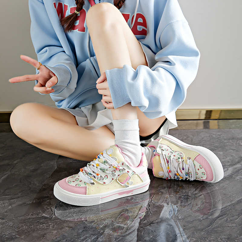 Women'S Shoes Yellow - Lace-up Massive Yellow Basketball Woman Casual
