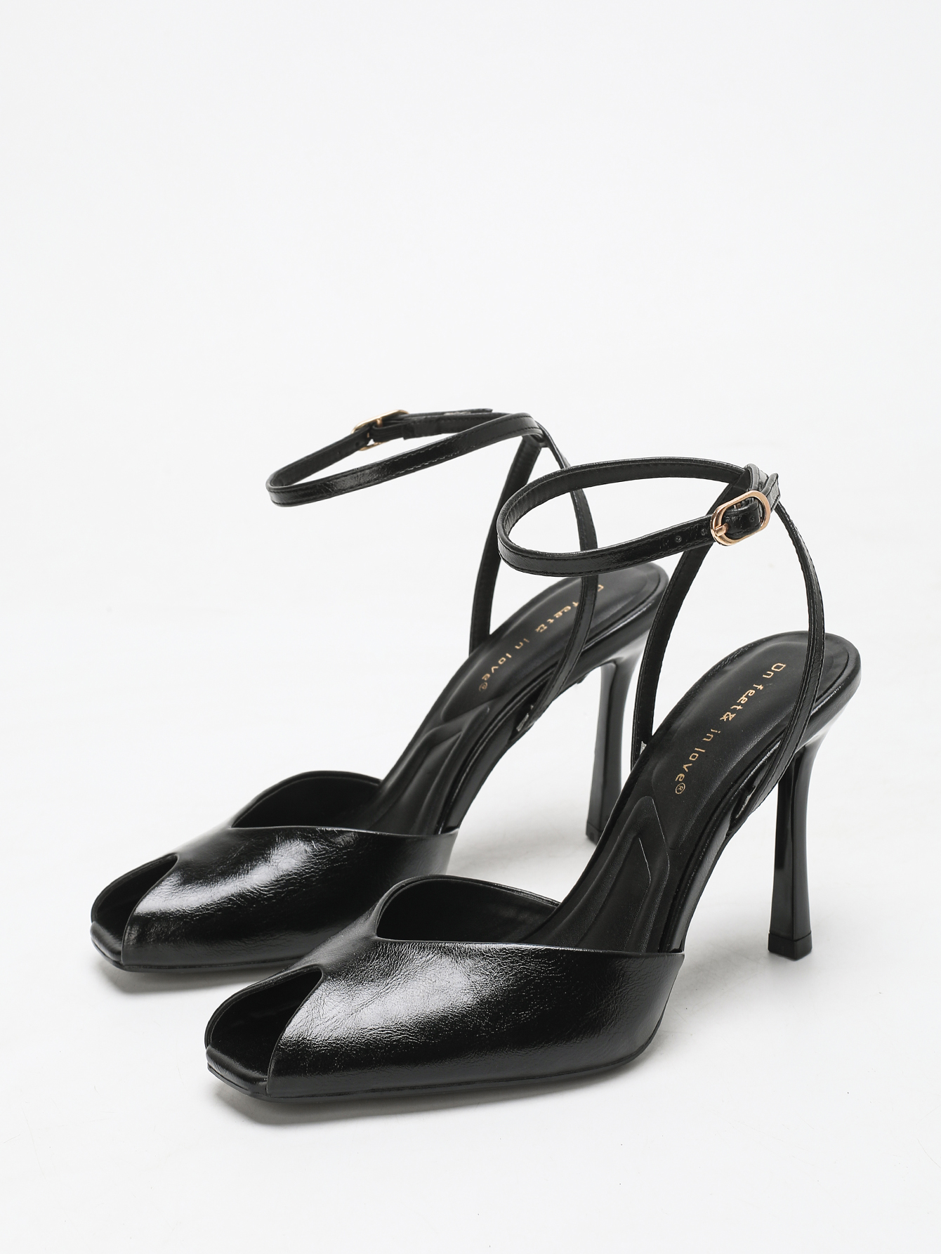 Chic Square-Toe Leather Peep-T - Peep Toe Heels recension och pris