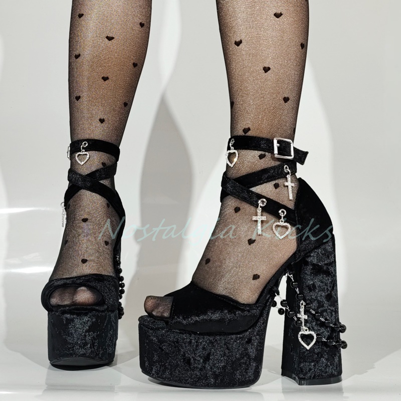 Gothic Black Velvet Platform H - Peep Toe Heels recension och pris