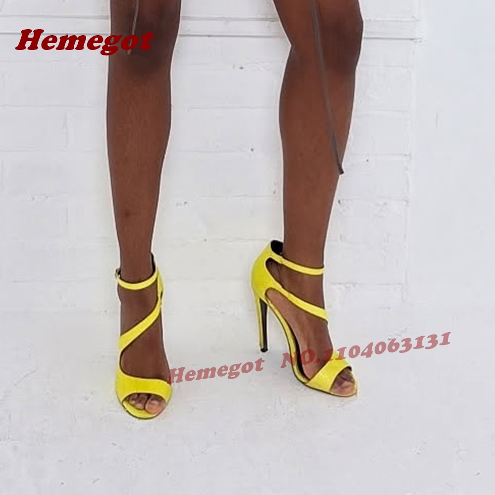 Neon Yellow Snake Print Sandal - Women'S Shoes Yellow recension och pris