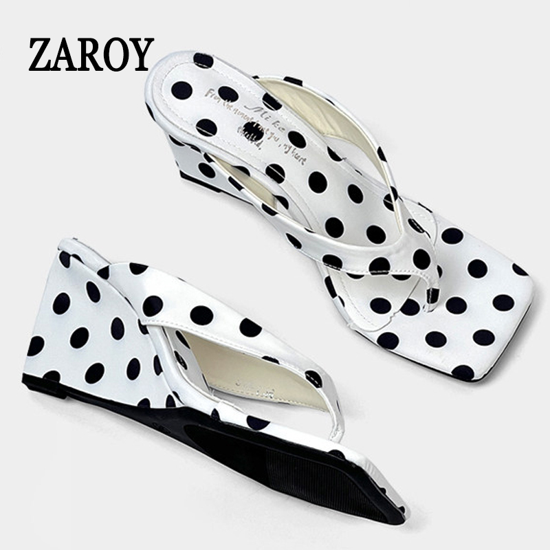 Polka Dot Clip Toe Slippers Wo - Patent Leather Pump recension och pris